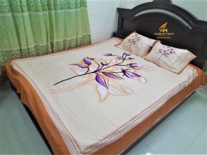 2023/06/3841-scaled.jpg Of-White Floral Pakiza Luxury Panel Digital Print Twill Cotton Bedsheet